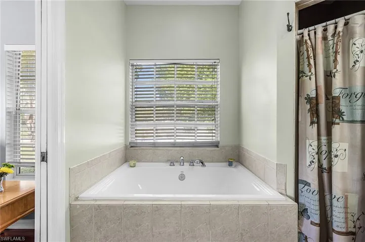 8930 Penzance Blvd, Fort Myers, Florida 33912