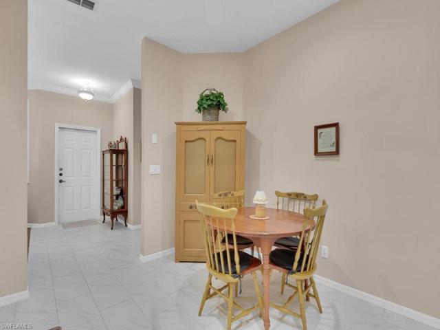 Breakfast Nook