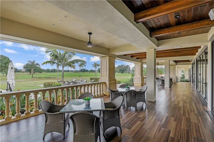 Vineyards Country Club Outdoor dining overlooking golf course