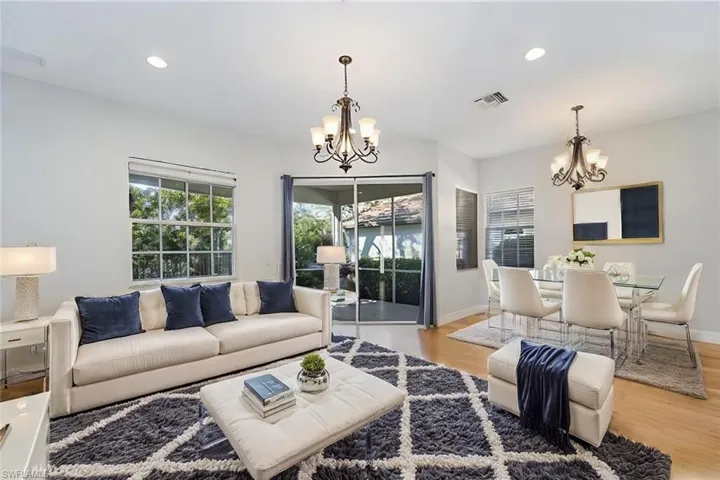 Virtually staged living/dining room