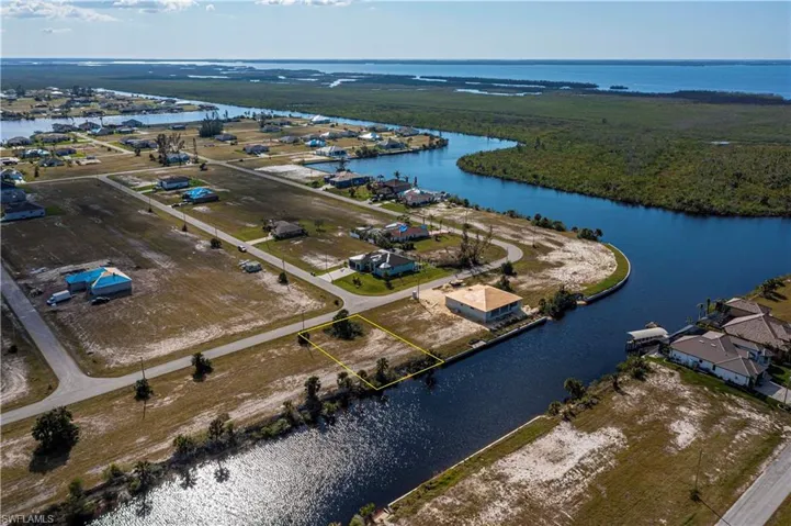 4527 Nw 35th Ter, Cape Coral, Florida 33993