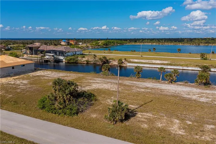 4527 NW 35th  TER, Cape Coral, FL 33993