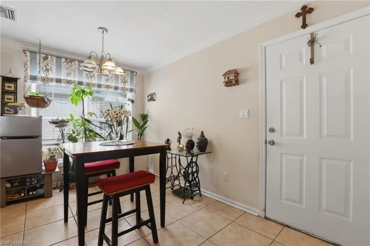 199 Leawood Cir, Naples, Florida 34104