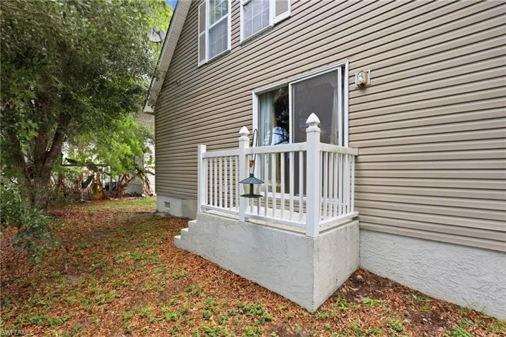 199 Leawood Cir, Naples, Florida 34104