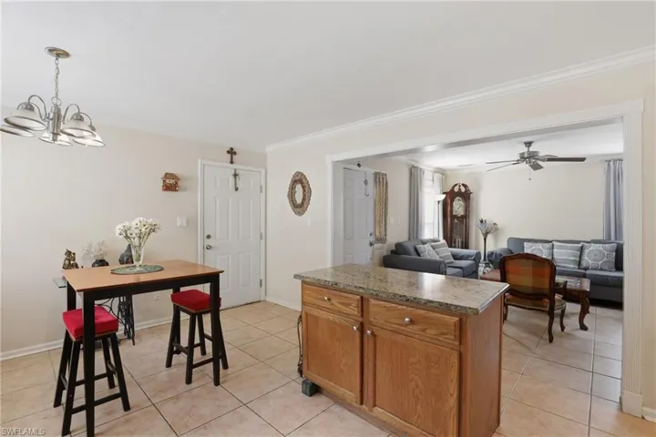199 Leawood Cir, Naples, Florida 34104