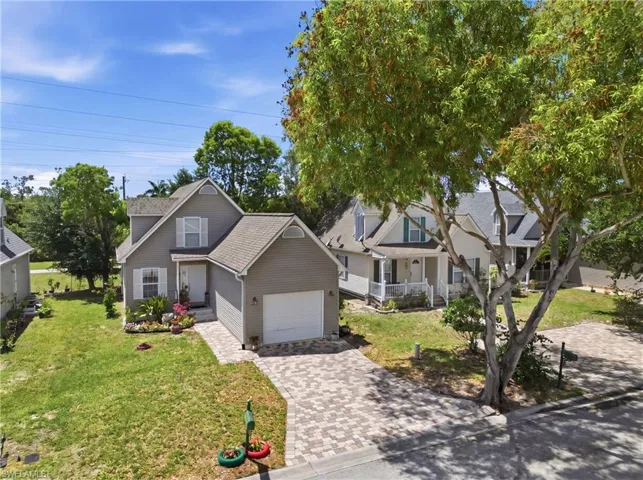 199 Leawood Cir, Naples, Florida 34104