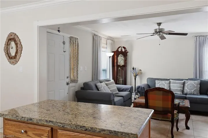 199 Leawood Cir, Naples, Florida 34104