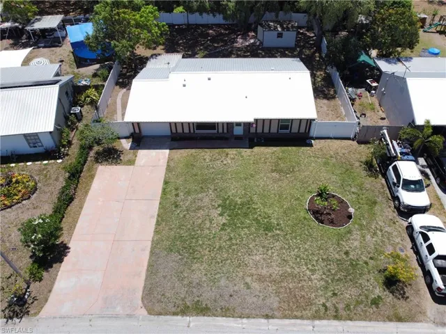 4049  Rainbow  CIR, Labelle, FL 33935