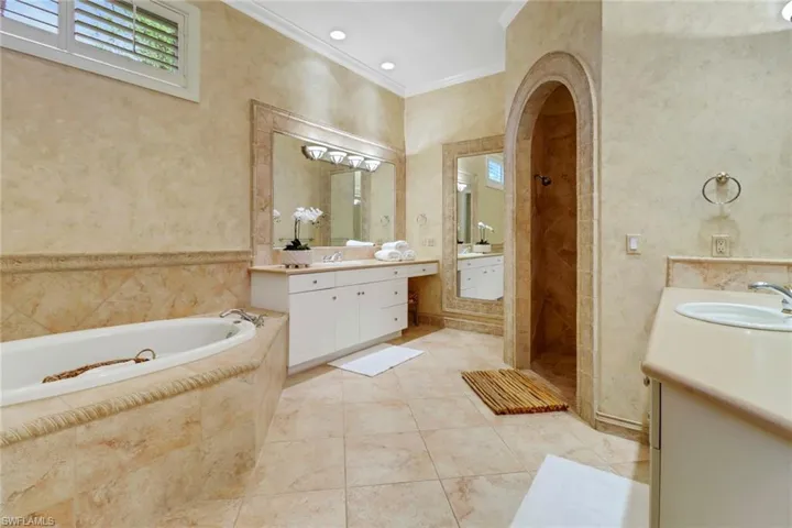 primary ensuite