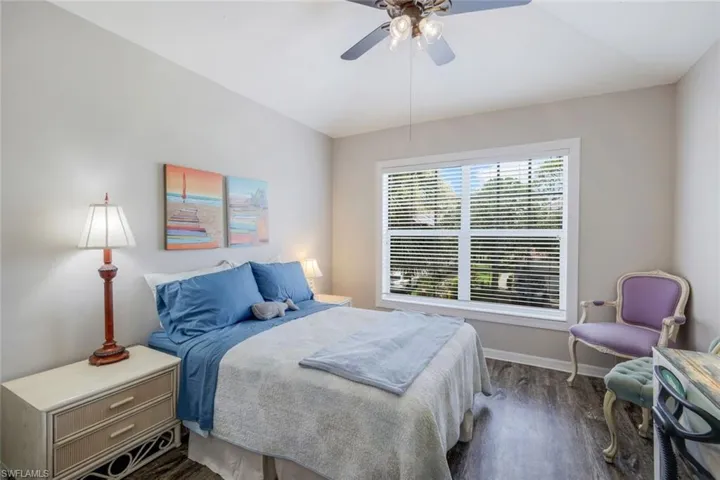 855  Hampton  CIR, Naples, FL 34105