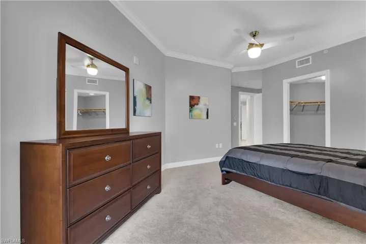 Master Bedroom w/ Large Walk-In Closet
