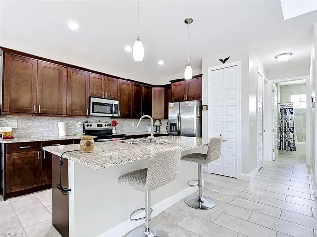 1734 SW 18th  ST, Cape Coral, FL 33991