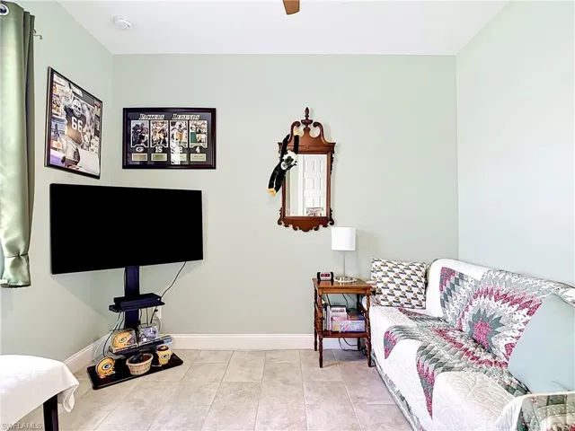 1734 Sw 18th St, Cape Coral, Florida 33991