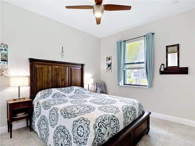 1734 Sw 18th St, Cape Coral, Florida 33991