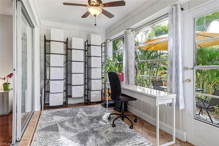 Enclosed patio, great for an office or reading