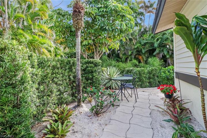 Front patio secluded with beautiful greenery