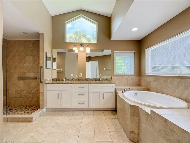 56 Grey Wing Pt, Naples, Florida 34113