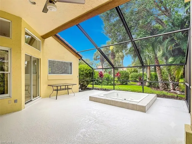 56 Grey Wing Pt, Naples, Florida 34113