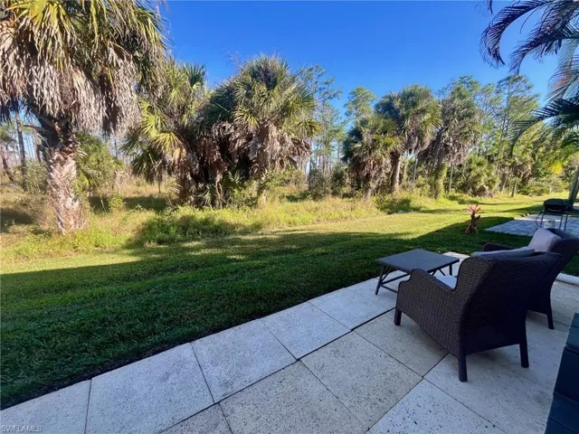 1284  Diamond Lake  CIR, Naples, FL 34114