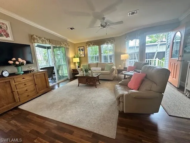 1284  Diamond Lake  CIR, Naples, FL 34114
