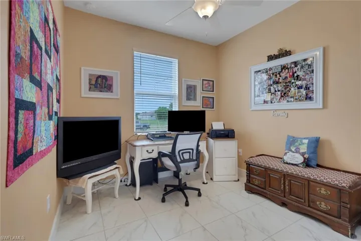 1519 Ne 8th Pl, Cape Coral, Florida 33909