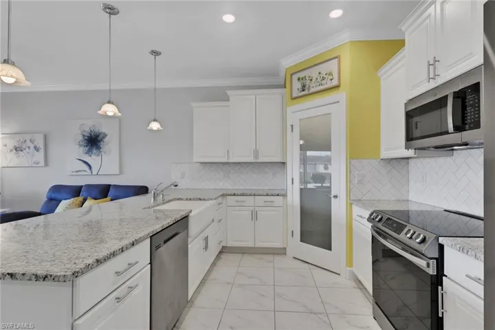 1519 Ne 8th Pl, Cape Coral, Florida 33909