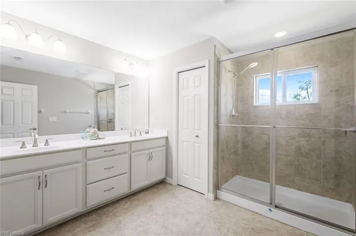 3784  Tilbor  CIR, Fort Myers, FL 33916