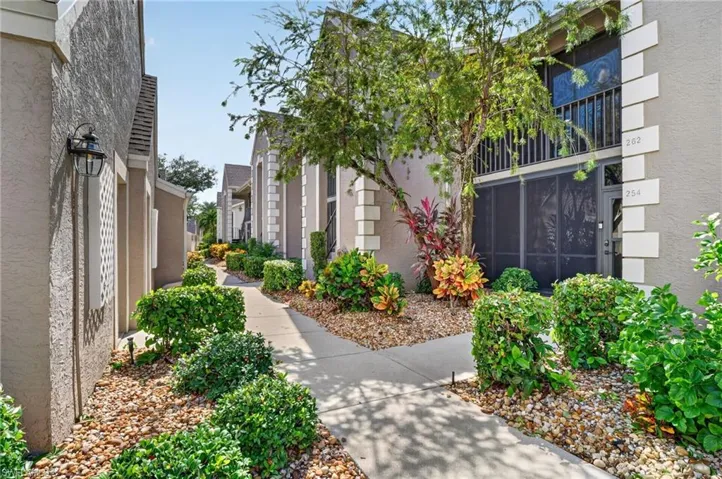 16290 Kelly Cove Dr 253, Fort Myers, Florida 33908