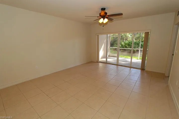 7823  Regal Heron  CIR, Naples, FL 34104