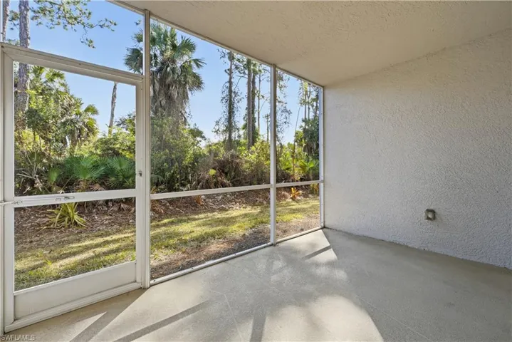 7823  Regal Heron  CIR, Naples, FL 34104