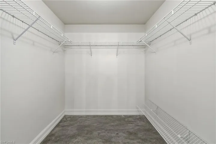 7823  Regal Heron  CIR, Naples, FL 34104
