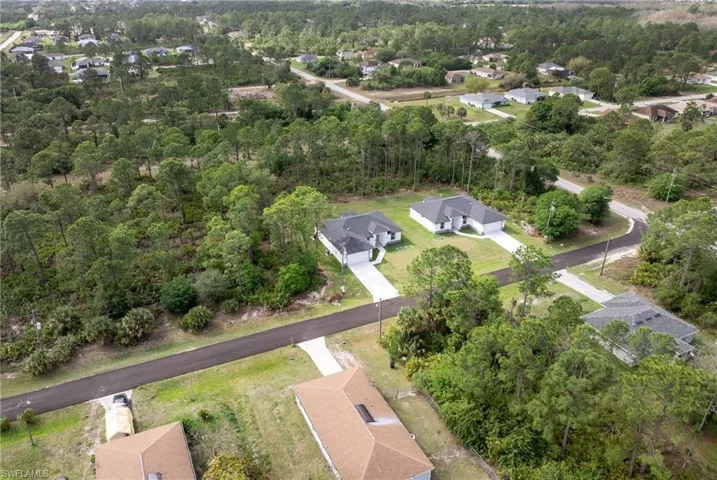 Bird's eye view with a residential view