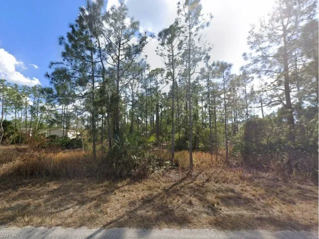 1002 E 15th  ST, Lehigh Acres, FL 33972