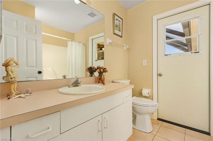 8312 Tahiti RD, FORT MYERS FL 33967
