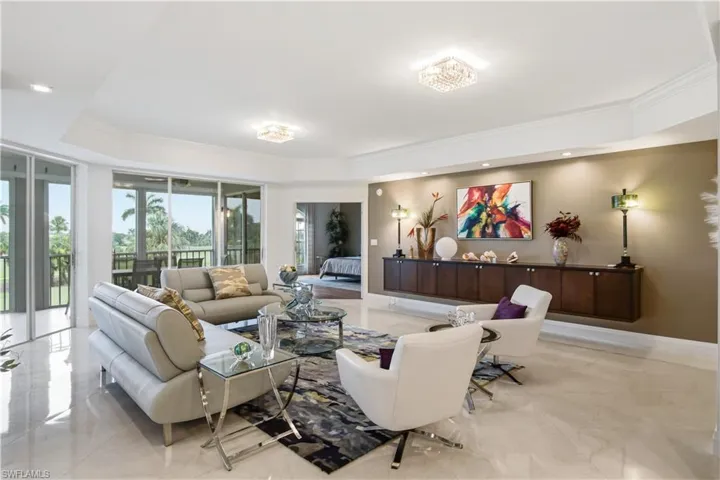 559 Audubon Blvd E-202, Naples, Florida 34110