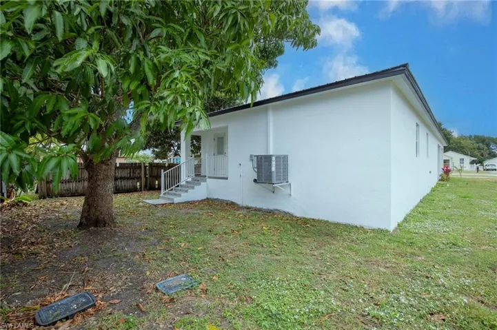 332 W Ventura  AVE, Clewiston, FL 33440