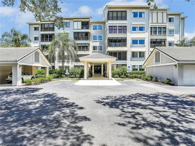 201  Arbor Lake  DR, Naples, FL 34110