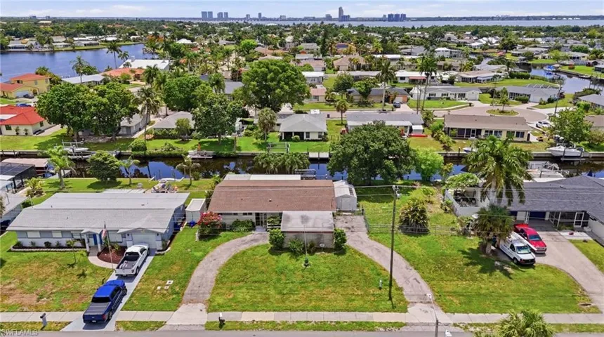 4430 Orange Grove Blvd, North Fort Myers, Florida 33903