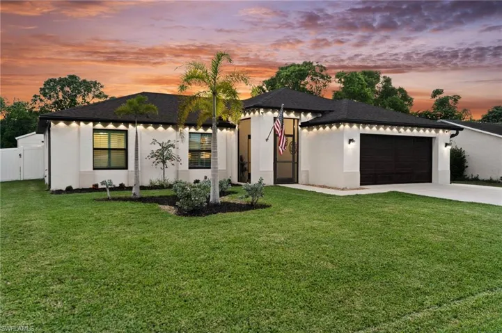 636 Se 11th Ave, Cape Coral, Florida 33990