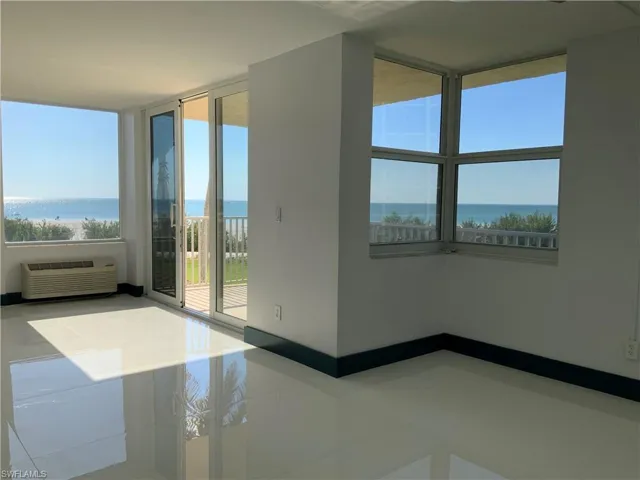 Wow  views   !!!!Lay in bed and this is your view ! Hear the waves ! Gulf Views from any room!