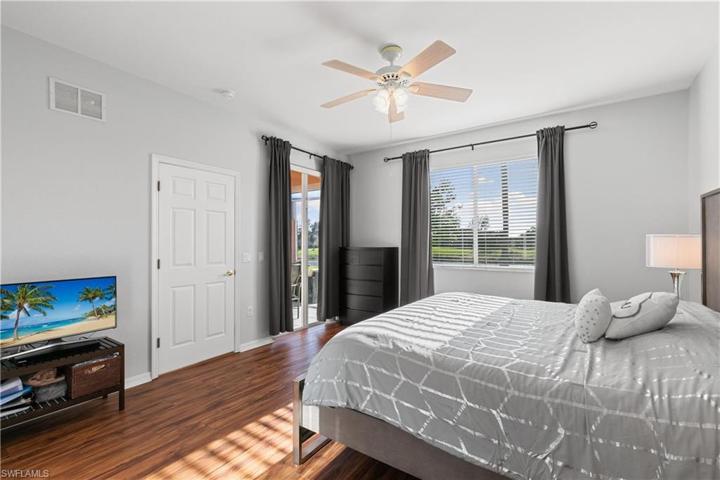 14282  Manchester  DR, Naples, FL 34114
