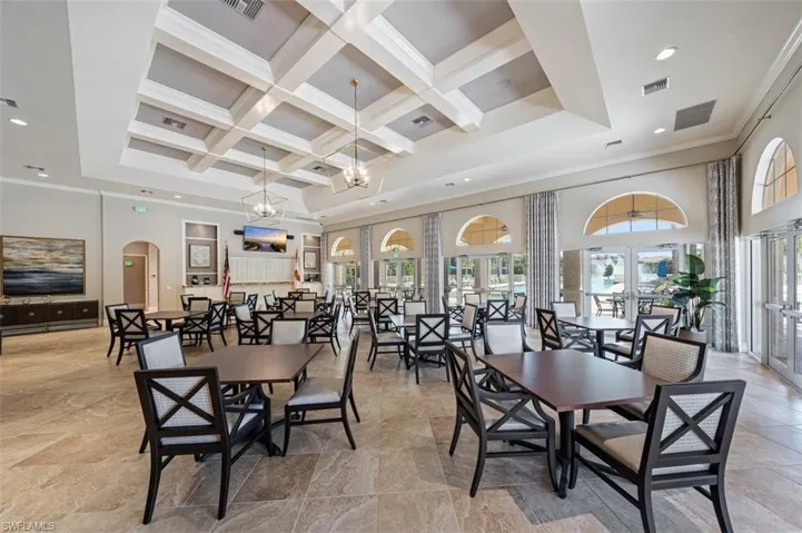 580  Avellino Isles  CIR, Naples, FL 34119