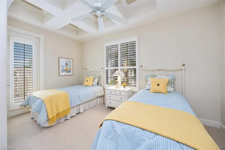 580  Avellino Isles  CIR, Naples, FL 34119