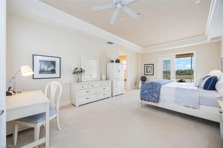580  Avellino Isles  CIR, Naples, FL 34119