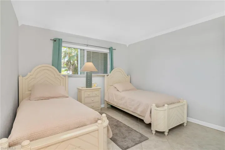 3100  Binnacle  DR, Naples, FL 34103