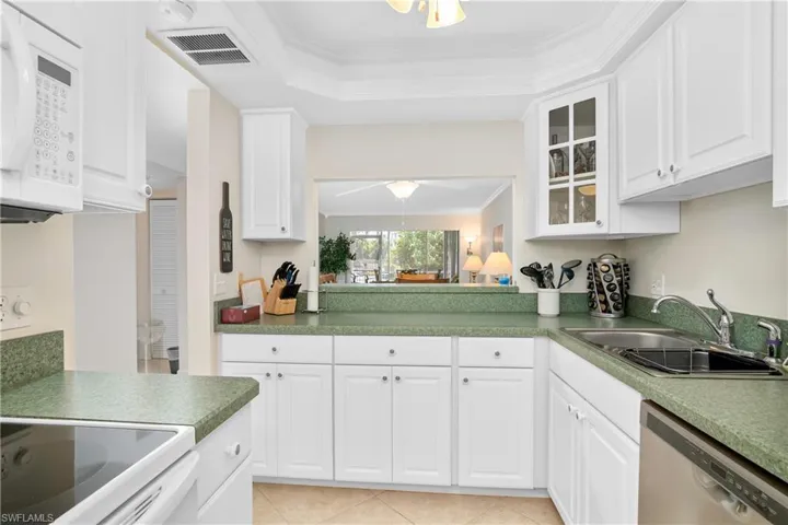 3100  Binnacle  DR, Naples, FL 34103