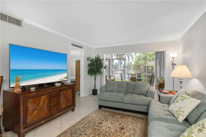 3100  Binnacle  DR, Naples, FL 34103