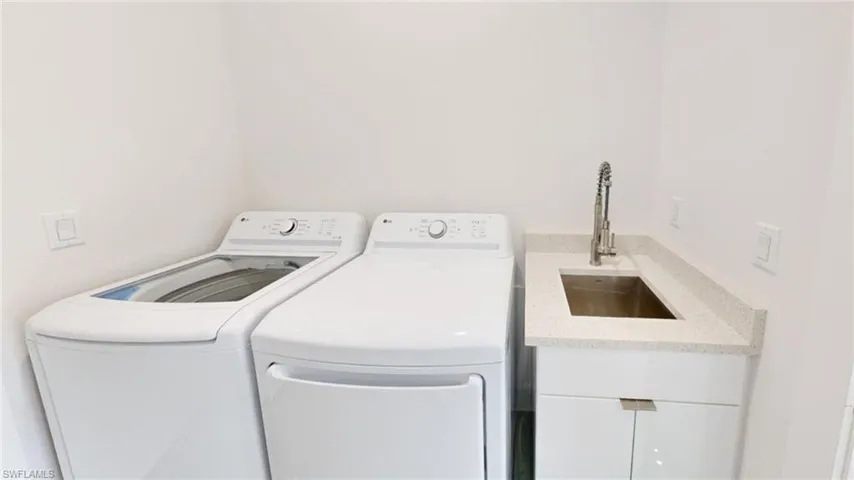 6050 Stratton Rd, Fort Myers, Florida 33905