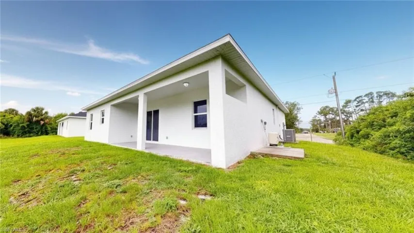 6050 Stratton Rd, Fort Myers, Florida 33905