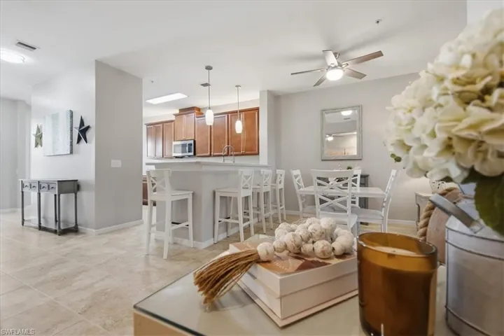 Breakfast bar